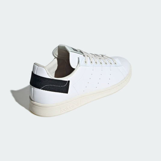 Stan Smith Trainers by adidas